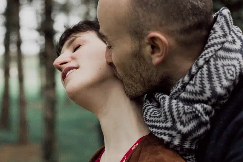 baiser couple portrait