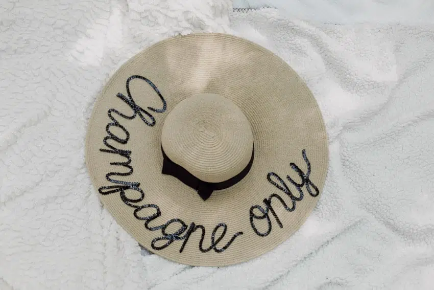 champagne chapeau boheme