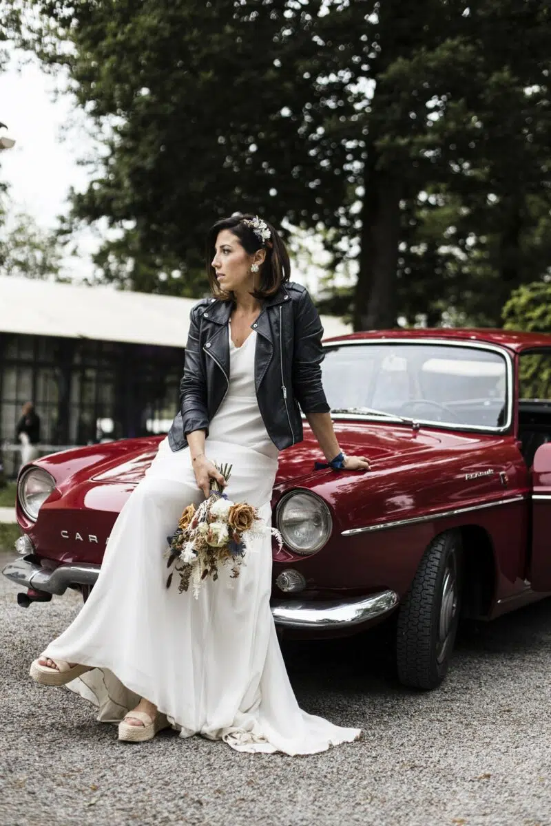mariée voiture ancienne