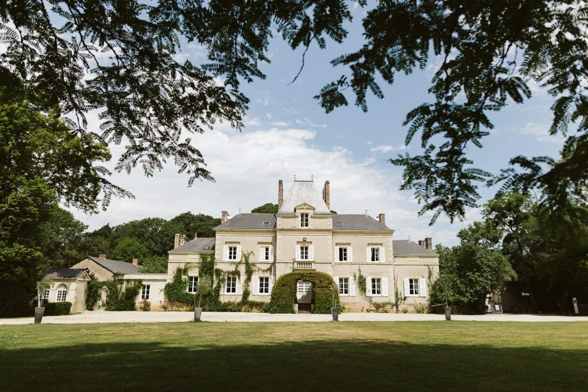 vue du chateau de la pigossière à Pont saint Martin depuis le parc