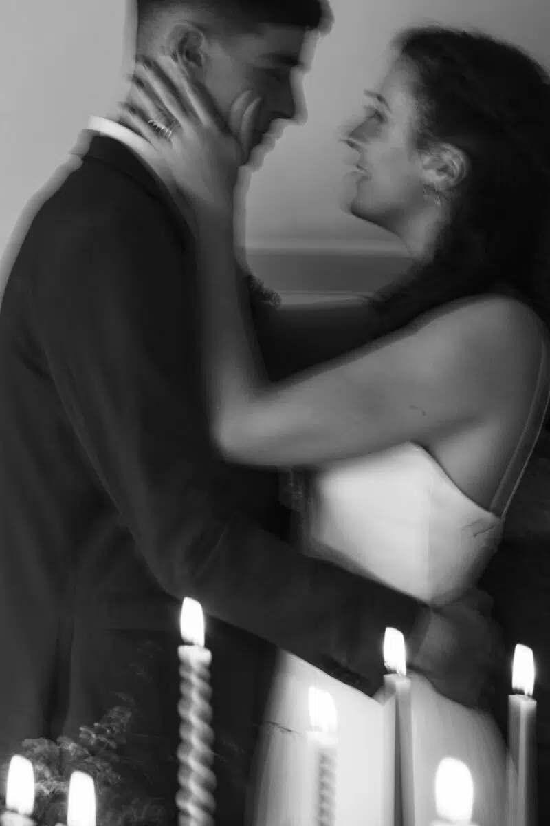 portrait couple noir et blanc flou créatif