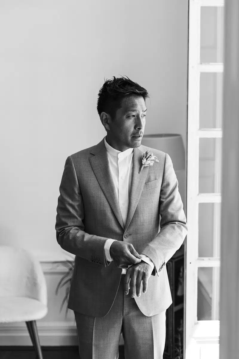 portrait marié habillage